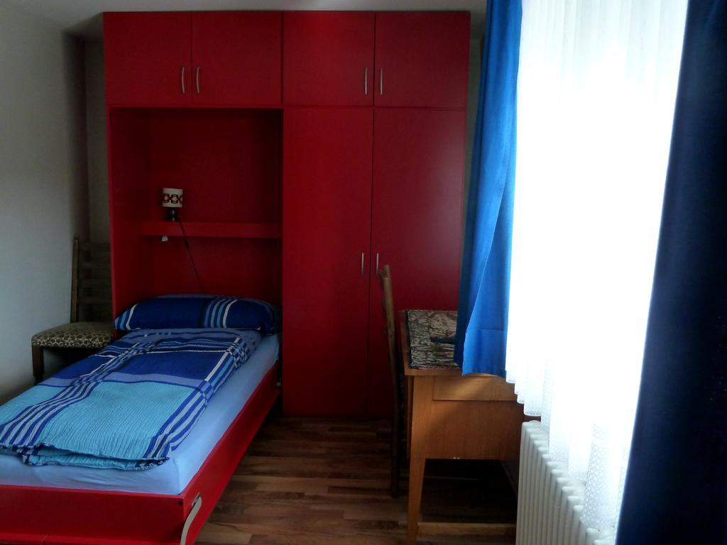 Backpackers Gasthaus Post ヴィリザウ 部屋 写真